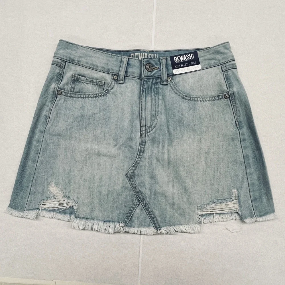 Rewash Vintage Reunion Distressed Denim Mini Skirt Light Wash Sz 3/26 NEW Indie‎